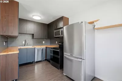 2543 SE 119th Ave #10, Portland, OR 97266 - Photo 8
