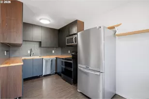 2543 SE 119th Ave, Portland, OR 97266 - Photo 8