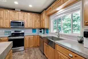32700 SE Leewood Ln, Boring, OR 97009 - Photo 12