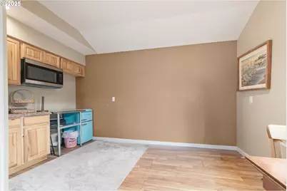 1310 W Quinalt St, Springfield, OR 97477 - Photo 38