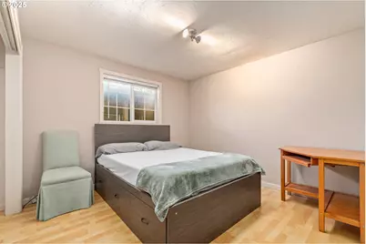 1310 W Quinalt St, Springfield, OR 97477 - Photo 16