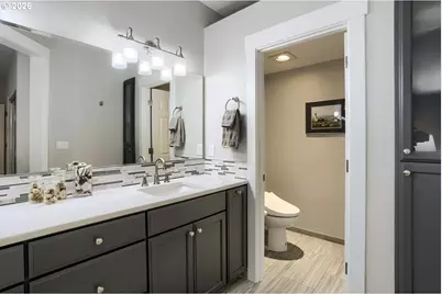 1817 NE 63rd Ave, Hillsboro, OR 97124 - Photo 16