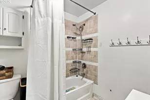 30725 SW Magnolia Ave, Wilsonville, OR 97070 - Photo 10