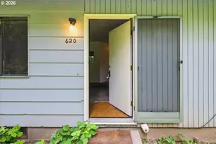 620 NE 69th Ave, Hillsboro, OR 97124 - Photo 2