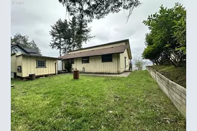 1646 Oak St, North Bend, OR 97459 - Photo 30