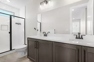 8069 SE Orion Ln, Hillsboro, OR 97123 - Photo 14