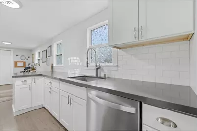 285 19th Ave, Longview, WA 98632 - Photo 12