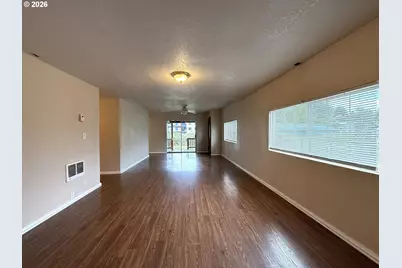 1015 Willow St, Kelso, WA 98626 - Photo 10