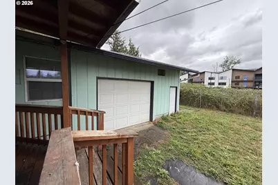 1015 Willow St, Kelso, WA 98626 - Photo 4