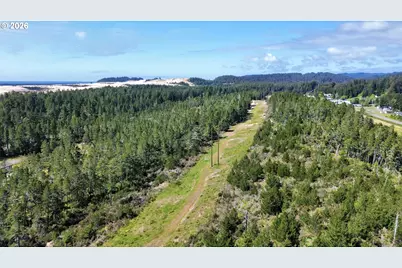 000 Robinhood Ave, Lakeside, OR 97449 - Photo 40