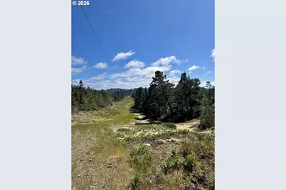 000 Robinhood Ave, Lakeside, OR 97449 - Photo 14