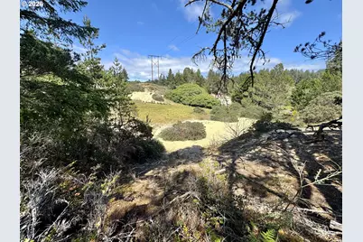 000 Robinhood Ave, Lakeside, OR 97449 - Photo 10