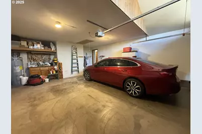 2462 Senate Way, Medford, OR 97504 - Photo 28