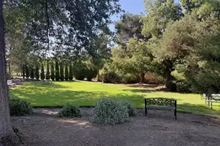 2462 Senate Way, Medford, OR 97504 - Photo 32