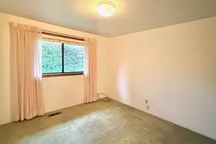 2462 Senate Way, Medford, OR 97504 - Photo 26