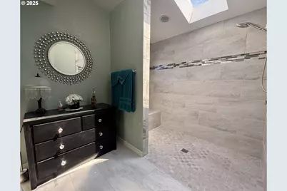 2462 Senate Way, Medford, OR 97504 - Photo 14