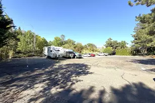 2462 Senate Way, Medford, OR 97504 - Photo 34