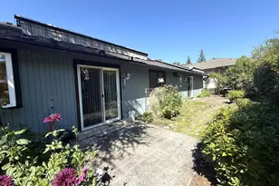 2462 Senate Way, Medford, OR 97504 - Photo 16