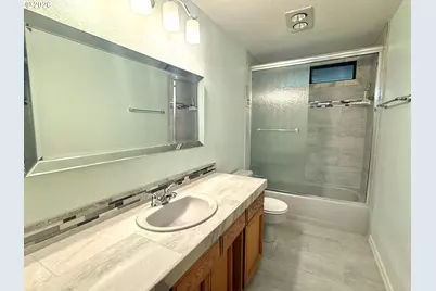 2462 Senate Way, Medford, OR 97504 - Photo 28