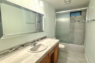 2462 Senate Way, Medford, OR 97504 - Photo 28