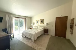 2462 Senate Way, Medford, OR 97504 - Photo 12