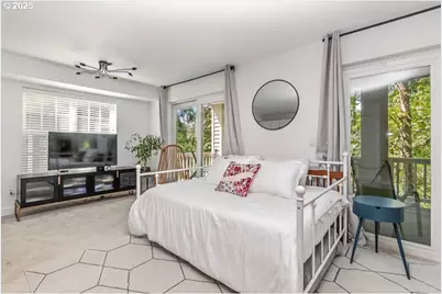 10272 NW Edgewood Dr, Portland, OR 97229 - Photo 24