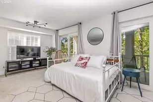 10272 NW Edgewood Dr, Portland, OR 97229 - Photo 24