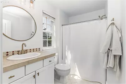 10272 NW Edgewood Dr, Portland, OR 97229 - Photo 22