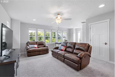 29021 SW Villebois Dr, Wilsonville, OR 97070 - Photo 30