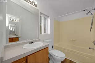 5276 Olympic Cir, Eugene, OR 97402 - Photo 32
