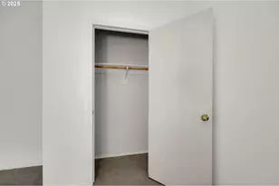 5276 Olympic Cir, Eugene, OR 97402 - Photo 28