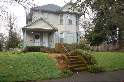 7207 N Chicago Ave, Portland, OR 97203 - Photo 1