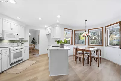 20244 SW 93rd Ave, Tualatin, OR 97062 - Photo 8