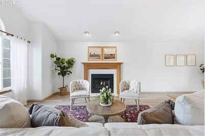 20244 SW 93rd Ave, Tualatin, OR 97062 - Photo 2