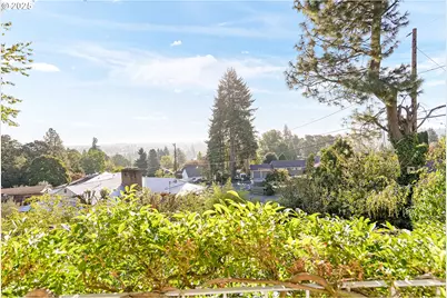 842 NW Kingwood Dr, Salem, OR 97304 - Photo 32