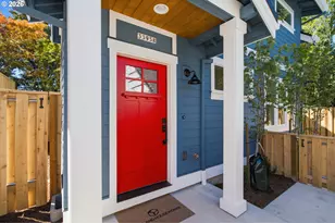 3395 SE 43rd Ave, Portland, OR 97202 - Photo 2