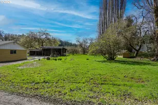 93514 Upper Loop Ln, Coos Bay, OR 97420 - Photo 6