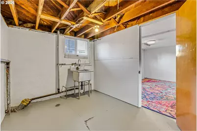 5542 NE Flanders St, Portland, OR 97213 - Photo 14