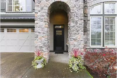 1645 SW Joshua St, Portland, OR 97219 - Photo 2