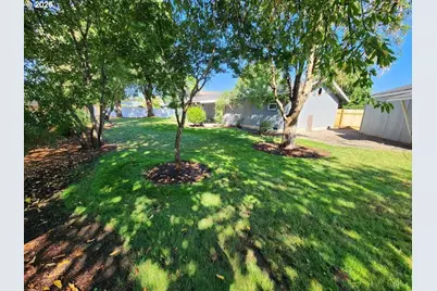 1100 Quince Dr, Junction City, OR 97448 - Photo 16