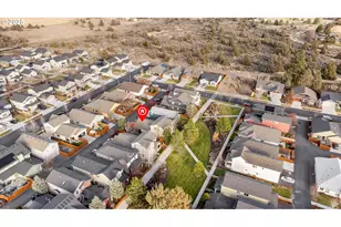 21281 Bellflower Pl, Bend, OR 97702 - Photo 42