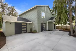 570 Holmes Ln, Oregon City, OR 97045 - Photo 1