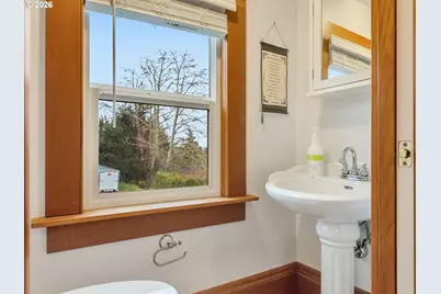 35210 Orchard Ln, Astoria, OR 97103 - Photo 22