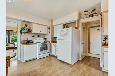 35210 Orchard Ln, Astoria, OR 97103 - Photo 14
