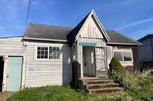 92389 F Rd, Astoria, OR 97103 - Photo 14