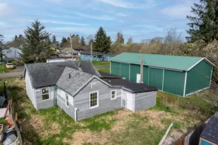 92389 F Rd, Astoria, OR 97103 - Photo 8