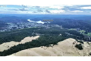 185 N 3rd St, Lakeside, OR 97449 - Photo 2