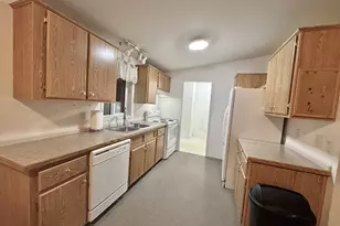 185 N 3rd St, Lakeside, OR 97449 - Photo 8