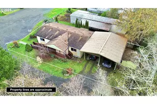 185 N 3rd St, Lakeside, OR 97449 - Photo 24