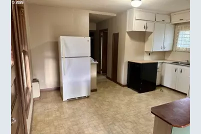 1957 Myrtle St, North Bend, OR 97459 - Photo 14